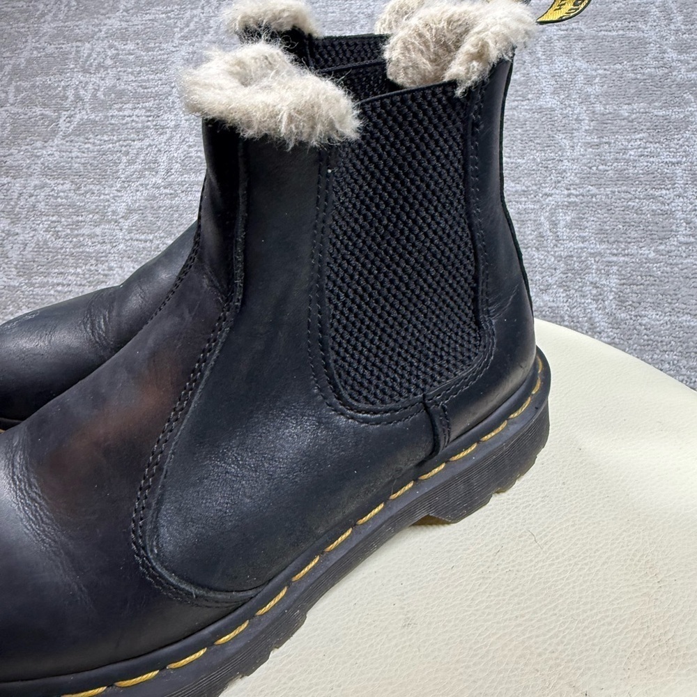 Dr Marten Black 2976 Leonore Faux Furlined Chelsea Pull On Boot Size 6 - Picture 7 of 7